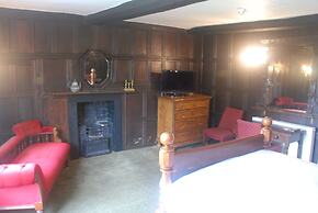 The Radnorshire Arms Hotel