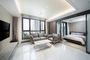 UTOP Boutique Hotel & Residence