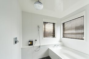 THE GATE HOTEL RYOGOKU by HULIC