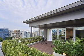 THE GATE HOTEL RYOGOKU by HULIC