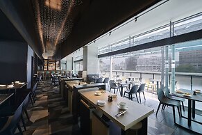 THE GATE HOTEL RYOGOKU by HULIC