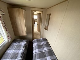 3 Bed 8 Berth Caravan in California Cliffs - D53
