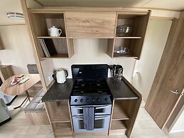 3 Bed 8 Berth Caravan in California Cliffs - D53