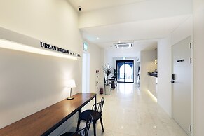 Hotel Urban Brown