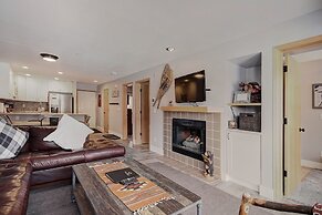 C212 Cinnamon Ridge 2 Bedroom Condo by RedAwning