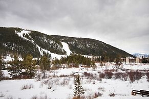 C212 Cinnamon Ridge 2 Bedroom Condo by RedAwning