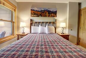 Amazing Copper Springs Condo With Awesome Views - CS221 by Redawning