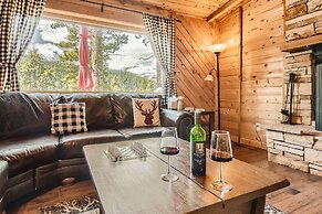 Gasthaus Breck 6 Bedroom Home by RedAwning