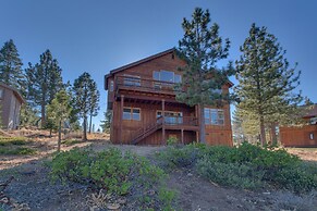 Tahoe Donner Pinnacle Loop Mountain 5 Bedroom Home by RedAwning
