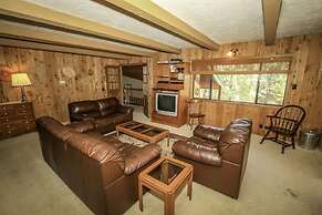 A Big Olympic Getaway 4 Bedroom Apts by RedAwning