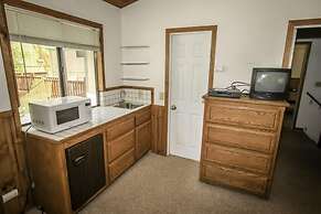 A Big Olympic Getaway 4 Bedroom Apts by RedAwning