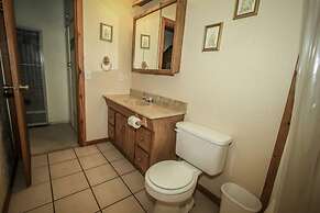 A Big Olympic Getaway 4 Bedroom Apts by RedAwning