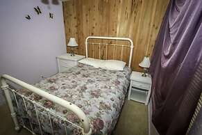 A Big Olympic Getaway 4 Bedroom Apts by RedAwning