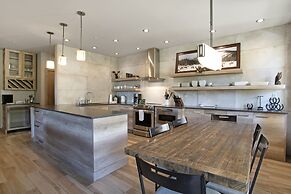 Sunvail S 24d 3 Bedroom Condo by RedAwning