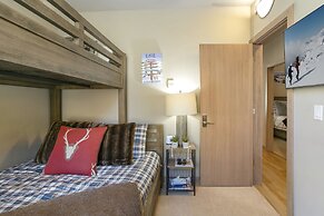 Sunvail S 24d 3 Bedroom Condo by RedAwning