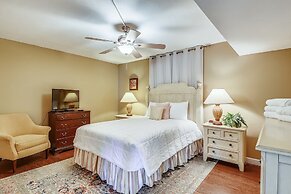 DP 202C Recently renovated 2 bedroom condo near Destin Harbor and amaz