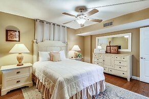 DP 202C Recently renovated 2 bedroom condo near Destin Harbor and amaz