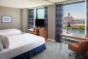 Hampton Inn Boston Seaport District