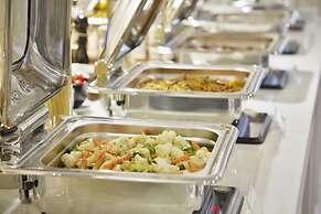 The Quarter Ploenchit by UHG