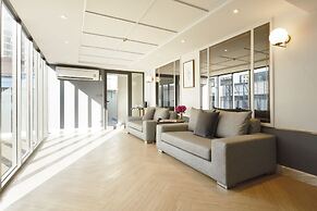 The Quarter Ploenchit by UHG