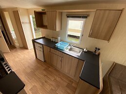3 Bed 8 Berth Caravan in California Cliffs - M1