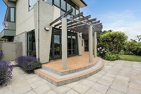 Oasis on Belmont Lane