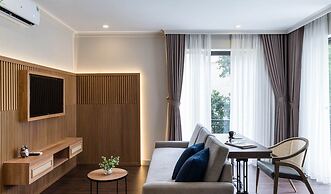 Charmaine's Hotel & Apartment