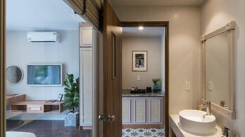 Charmaine's Hotel & Apartment