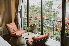 Charmaine's Hotel & Apartment