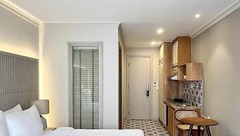 Charmaine's Hotel & Apartment