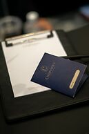 Charmaine's Hotel & Apartment