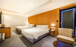 Haeundae Thevan Hotel