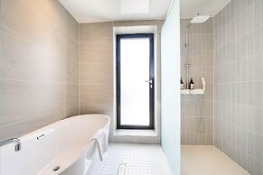 Haeundae Thevan Hotel