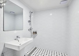 Brown Dot Hotel Wolgot