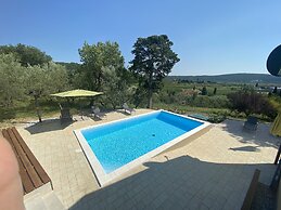 Villa Olive Oasis