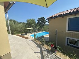 Villa Olive Oasis