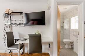 Private Self-contained Annex With Wifi & Parking