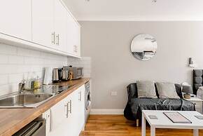 Private Self-contained Annex With Wifi & Parking