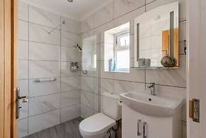Private Self-contained Annex With Wifi & Parking