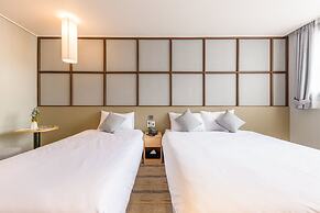 Shin Shin Hotel Cheonjiyeon