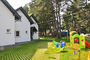Ferienhaus Holiday Home Domki Raj