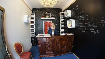 Metropolitan Apartments