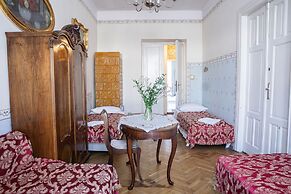 Metropolitan Apartments