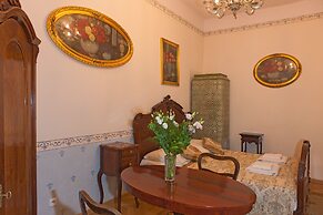 Metropolitan Apartments