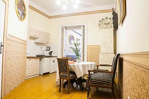 Metropolitan Apartments