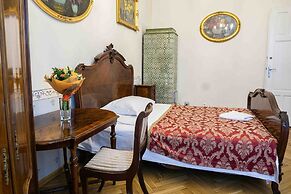 Metropolitan Apartments