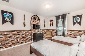 1570 Carey Palm Circle