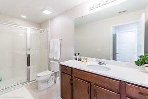 1570 Carey Palm Circle