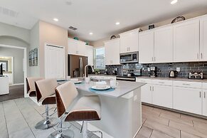 Stylish Home W/private Pool&spa, Near Disney!