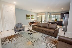 Beautiful Furnished Townhome w/ Private Pool!